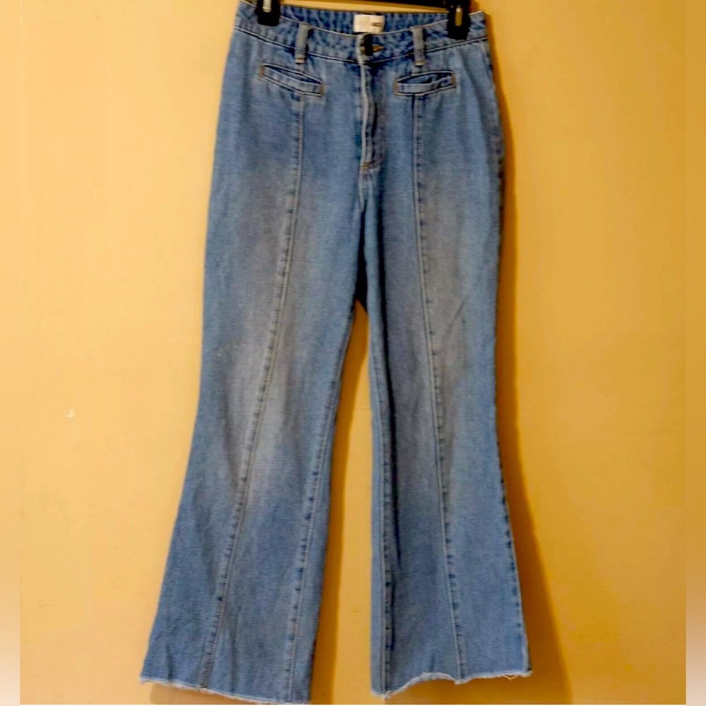 Amuse Society Crop Flare Raw Hem Denim Jeans Sz 26 High-Rise Fit 27x26